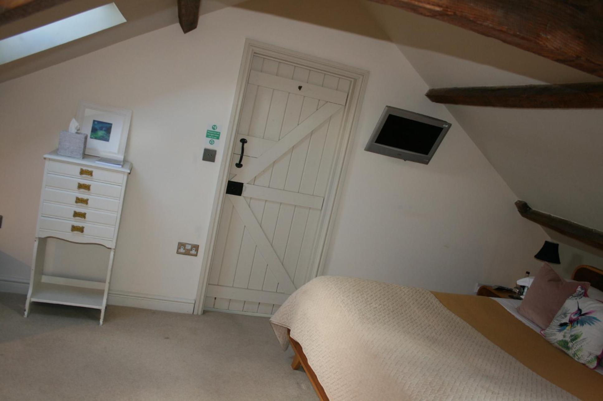 The New White Lion Hotel Llandovery Exterior foto
